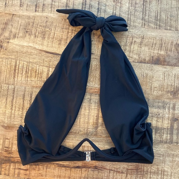 SHEIN underwire halter bikini top - Picture 2 of 2